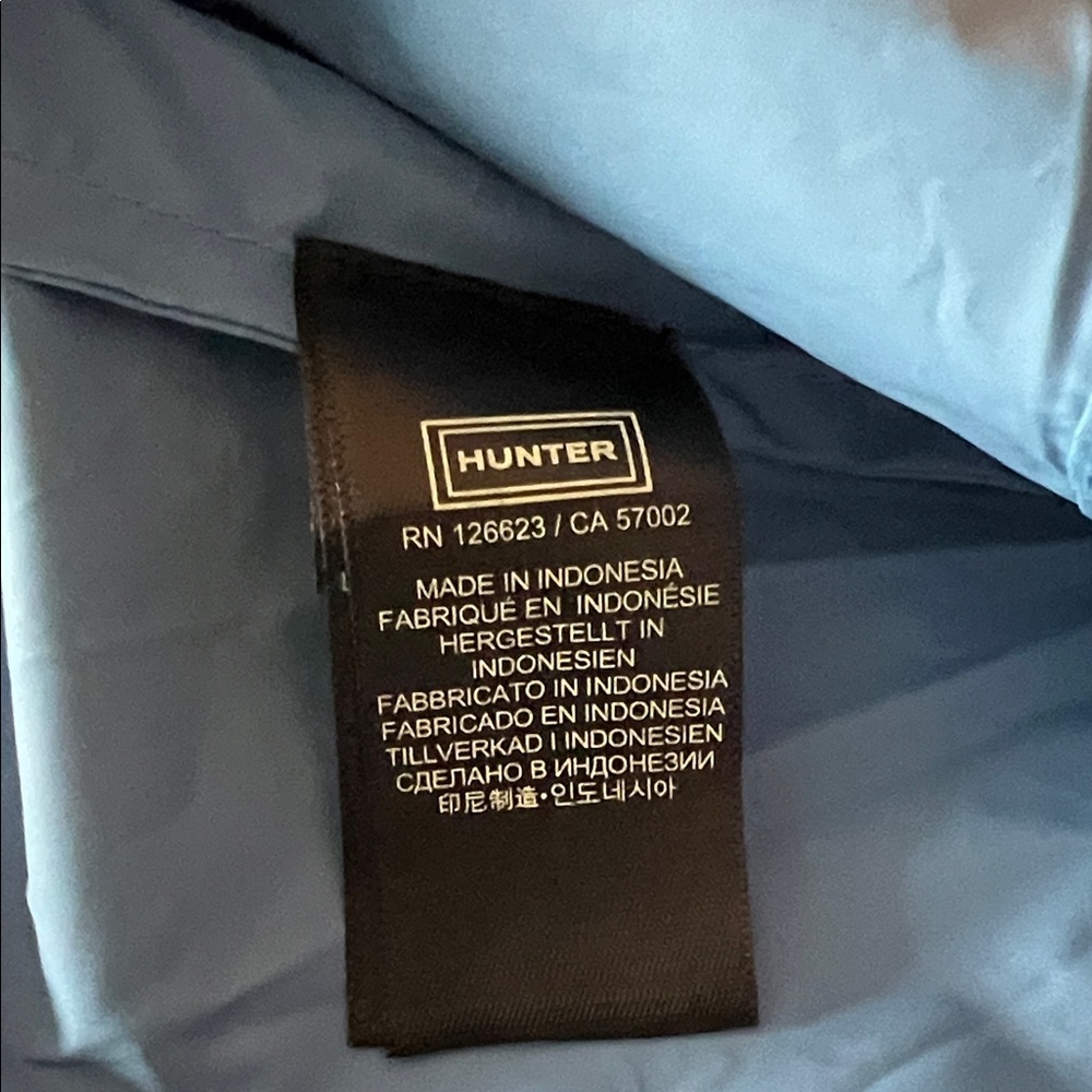Hunter Original Lightweight Packable Raincoat Jac… - image 8